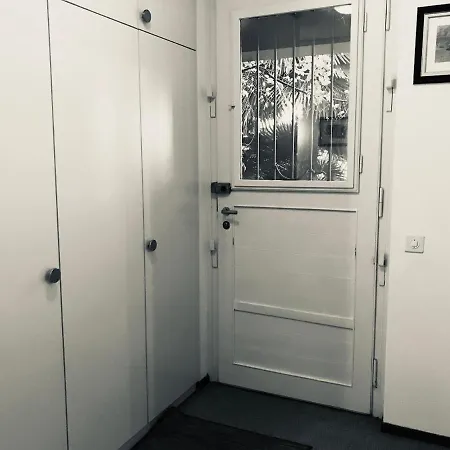 Casa Nico, Self Check-in, No Reception Проживание в семье Лугано